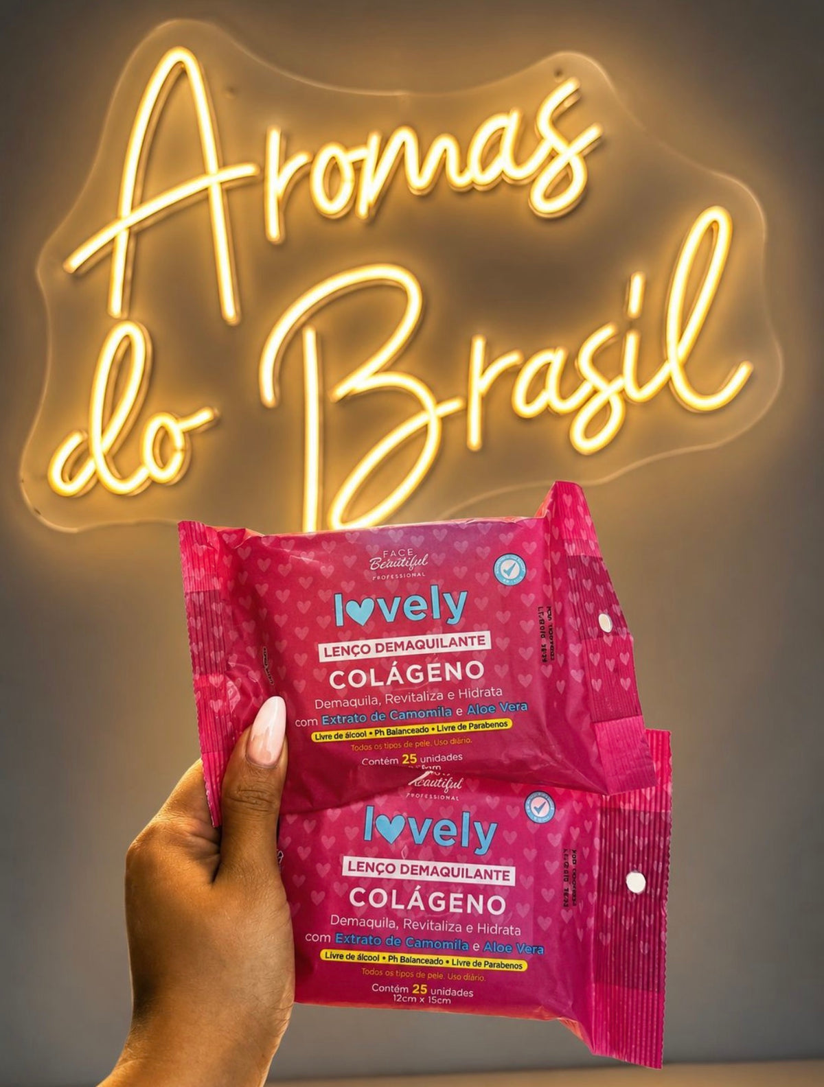 Lenço Demaquilante Lovely com Colágeno – 25 unidades 💕✨